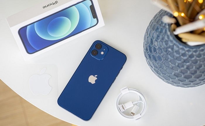 نقد و بررسی آیفون 12