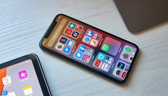 دسته بندی ios 14 app library در ios 14