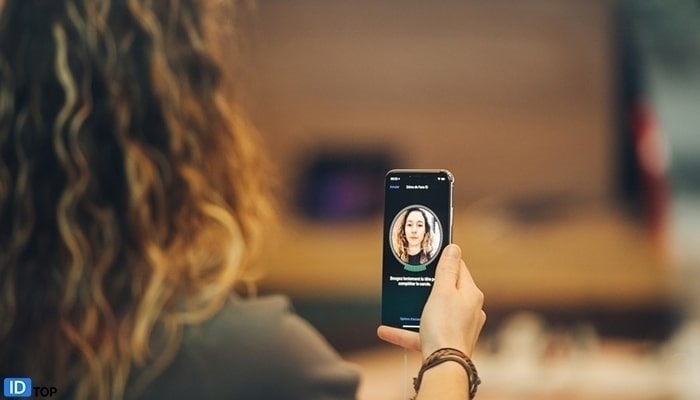 اثر انگشت آيفون ۱۲ اثر انگشت آيفون ۱۲